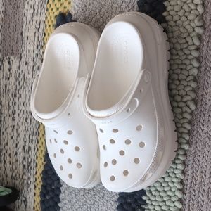 Platform Crocs White Size 10